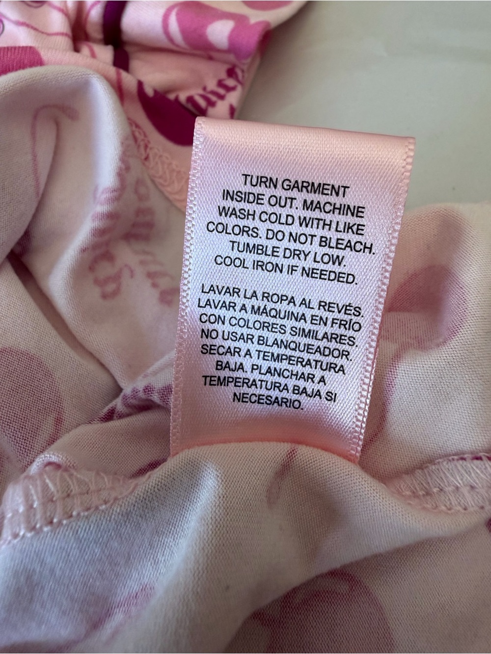 Juicy Couture Pink logo Cherry-Print top Short Pajama Set Sz M - Picture 13 of 15